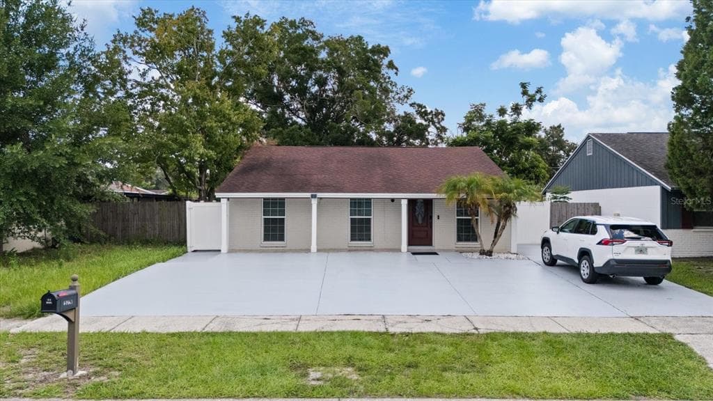16009 BALLICA DRIVE TAMPA, FL 33618