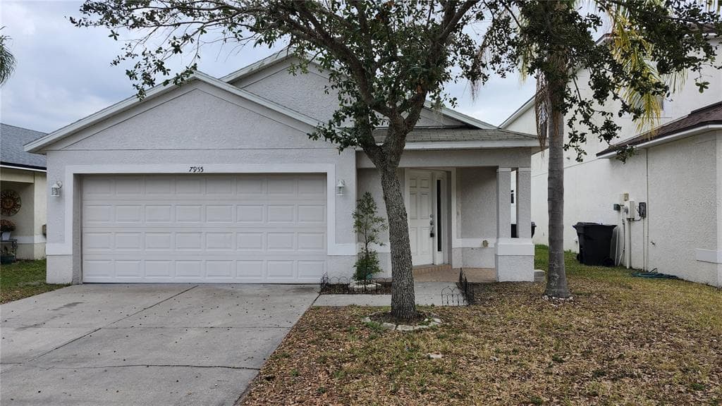 7955 CARRIAGE POINTE DRIVE
