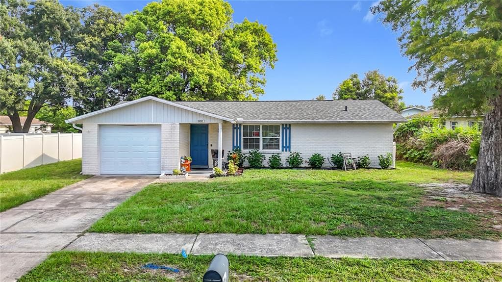 38945 18TH AVENUE ZEPHYRHILLS, FL 33542