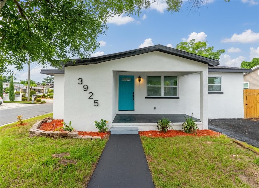 3925 W NORFOLK STREET TAMPA, FL 33614