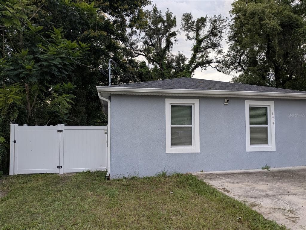 8310 N BROOKS STREET TAMPA, FL 33604