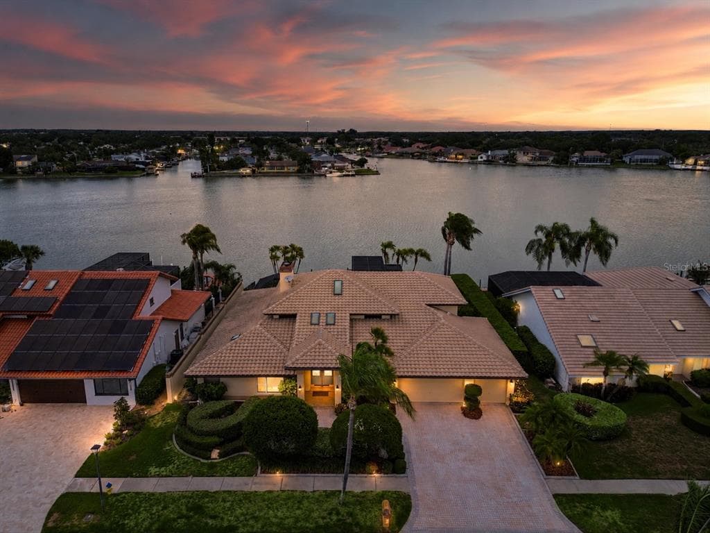 9815 BAY ISLAND DRIVE TAMPA, FL 33615