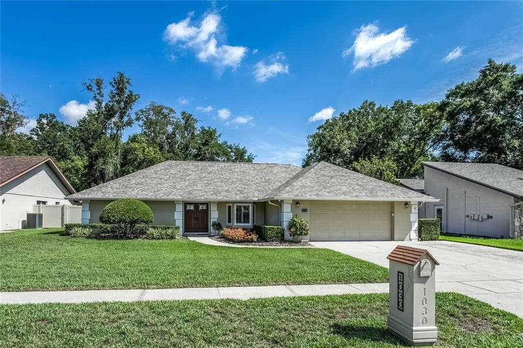1030 SYLVIA LANE TAMPA, FL 33613