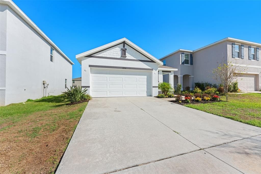10918 TRAILING VINE DRIVE