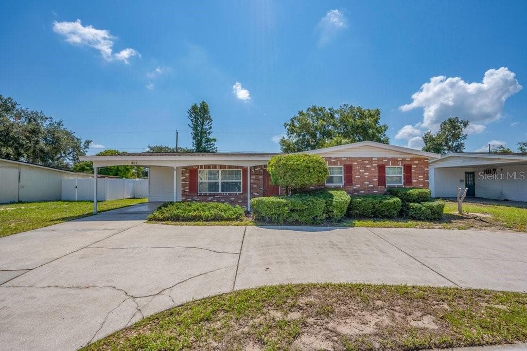 1105 N PARSONS AVENUE BRANDON, FL 33510