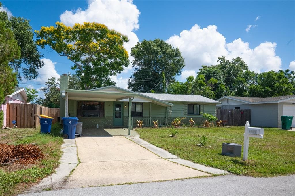 4641 AEGEAN AVENUE HOLIDAY, FL 34690