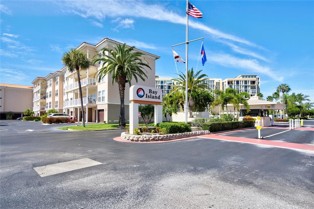 7600 SUN ISLAND DRIVE S UNIT 804 SOUTH PASADENA, FL 33707