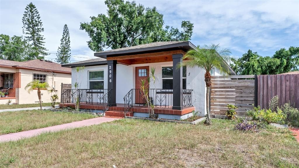 2906 W NASSAU STREET TAMPA, FL 33607