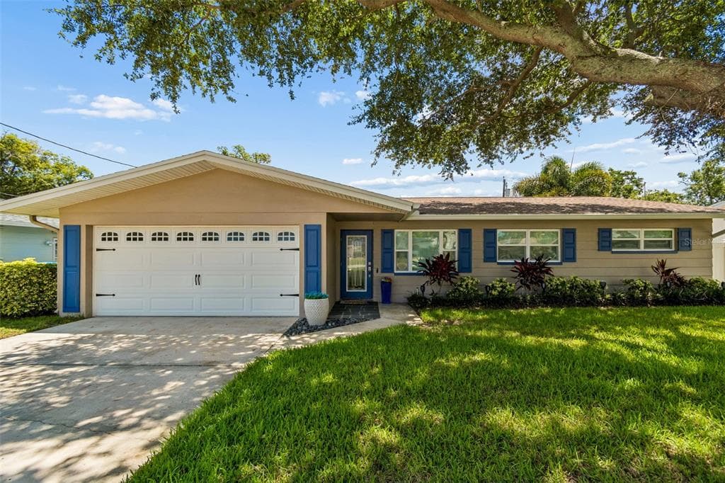 9045 RIDGE ROAD SEMINOLE, FL 33772