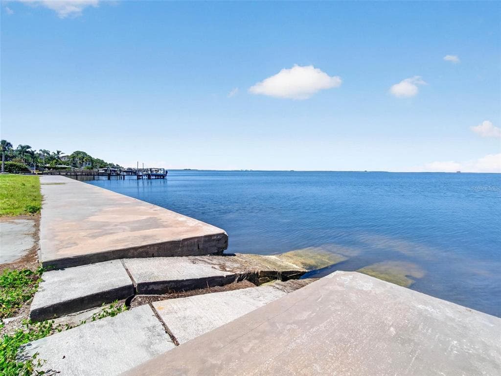 MAYO STREET PALM HARBOR, FL 34683