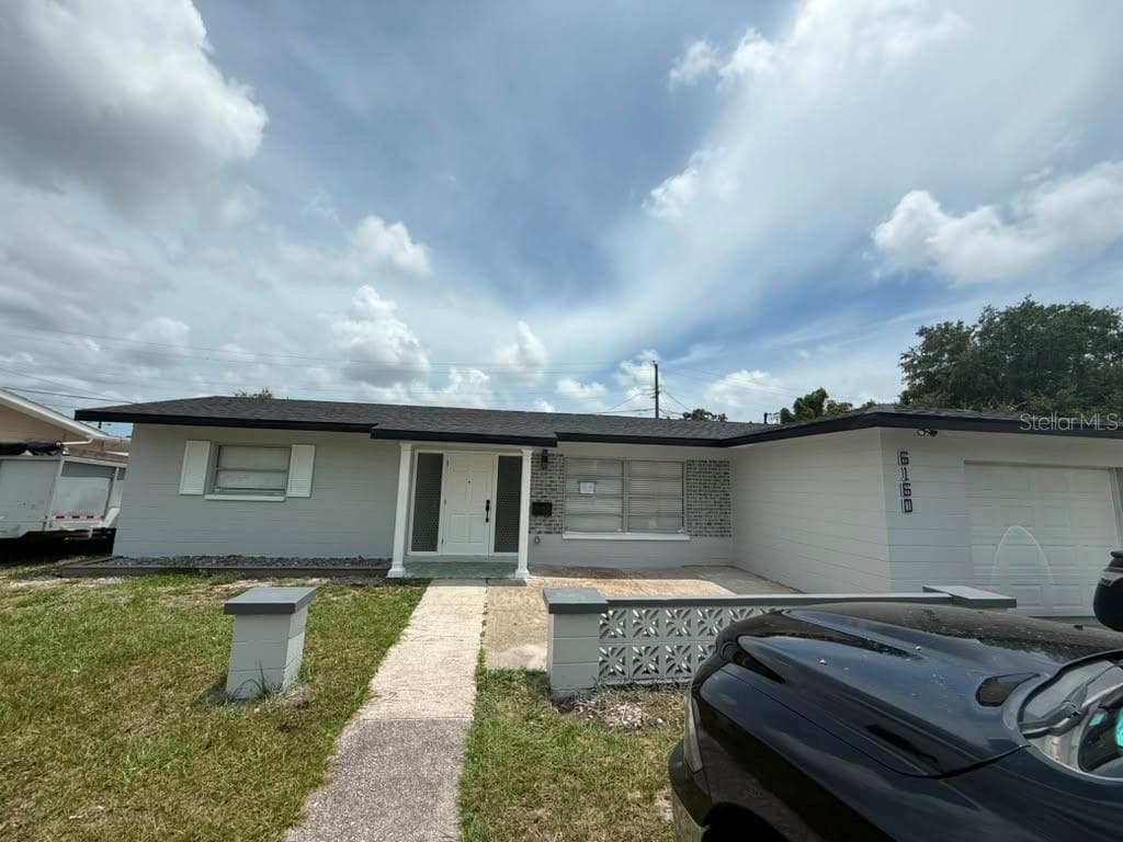 6160 30TH AVENUE N ST PETERSBURG, FL 33710