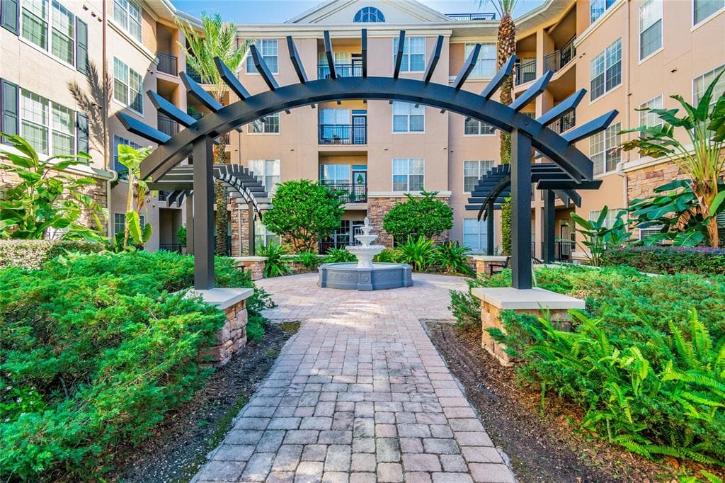 4221 W SPRUCE STREET UNIT 1323 TAMPA, FL 33607