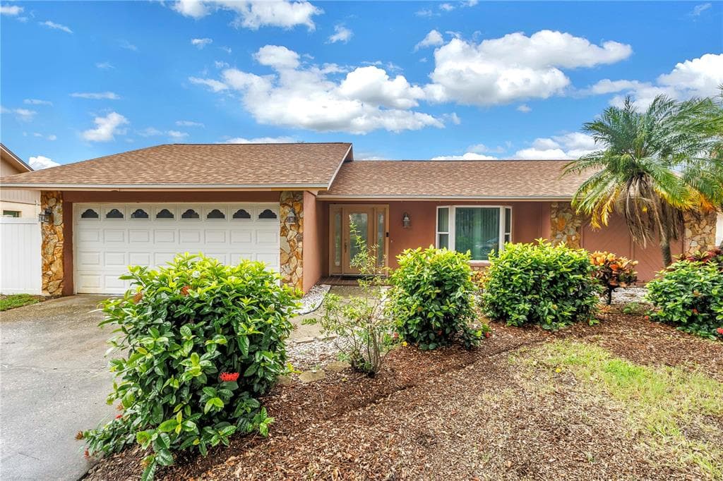 9212 RUSTIC PINES BOULEVARD W SEMINOLE, FL 33776