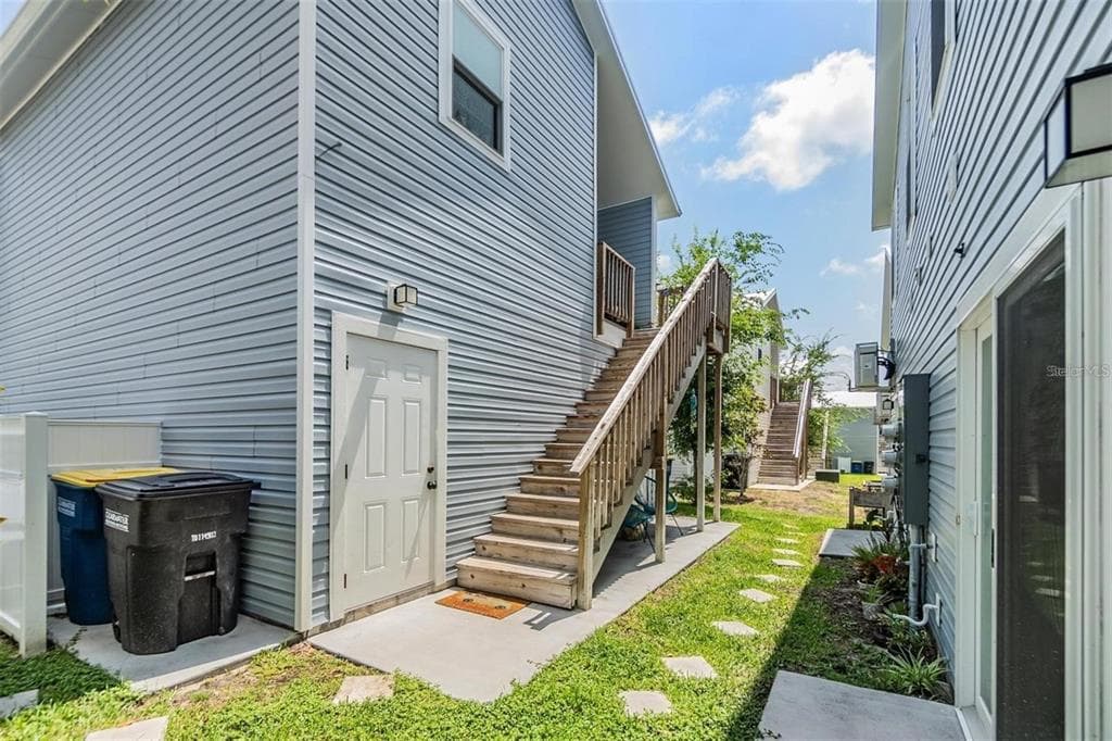 1265 JADE PLACE CLEARWATER, FL 33756