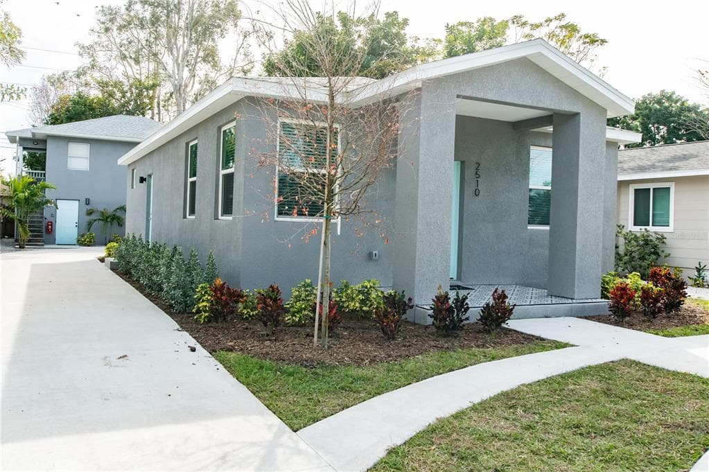 2510 16TH AVENUE N ST PETERSBURG, FL 33713