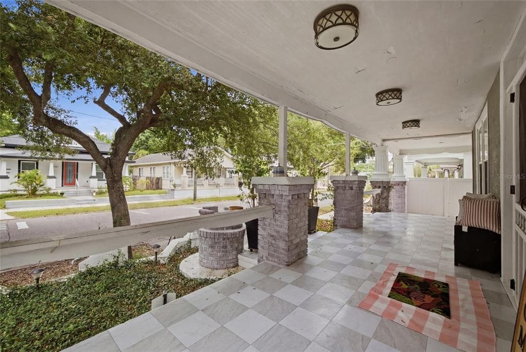 2132 W BEACH STREET TAMPA, FL 33607