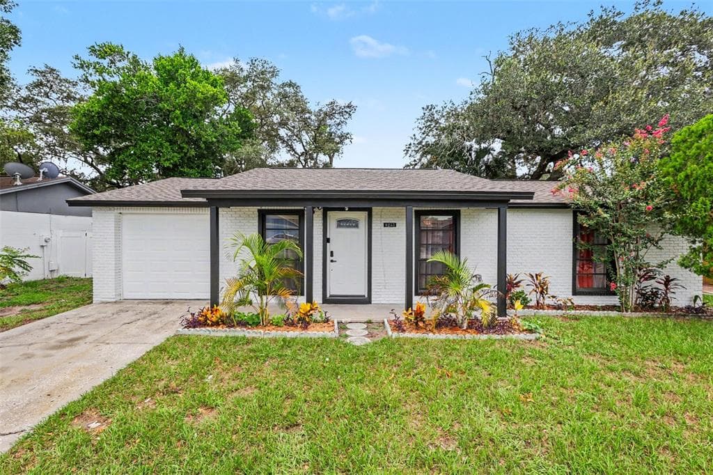 8253 GREENLEAF CIRCLE