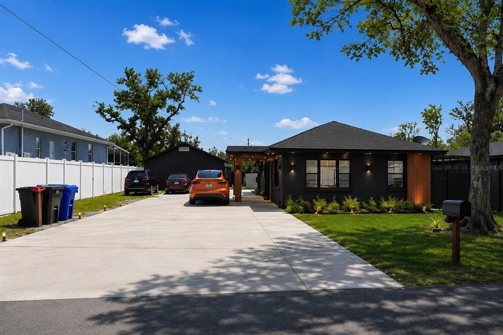3422 W IDLEWILD AVENUE UNIT 1 - C TAMPA, FL 33614
