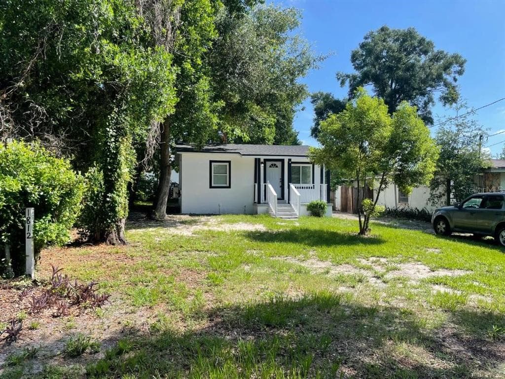 1812 E OKALOOSA AVENUE TAMPA, FL 33604