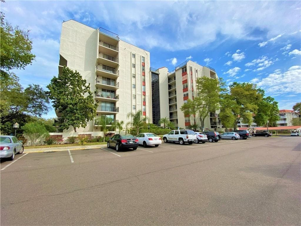 2699 SEVILLE BOULEVARD UNIT 701
