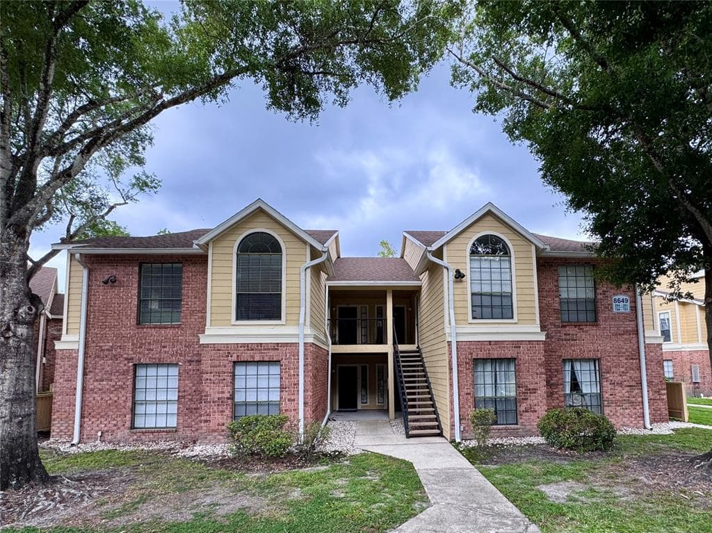 8649 FANCY FINCH DRIVE UNIT 104 TAMPA, FL 33614
