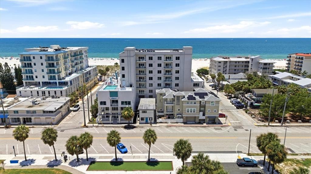 24 AVALON STREET UNIT 405 CLEARWATER BEACH, FL 33767