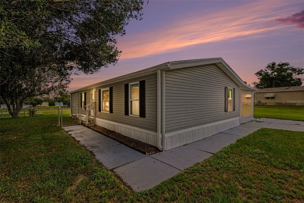 9213 SALISBURY DRIVE BROOKSVILLE, FL 34613