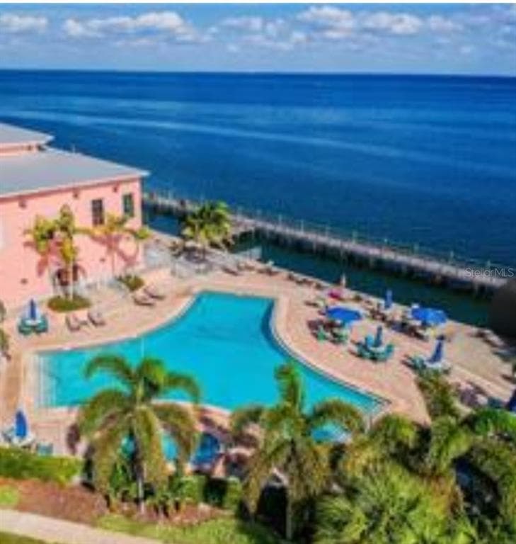 5121 COQUINA KEY DRIVE SE UNIT C ST PETERSBURG, FL 33705