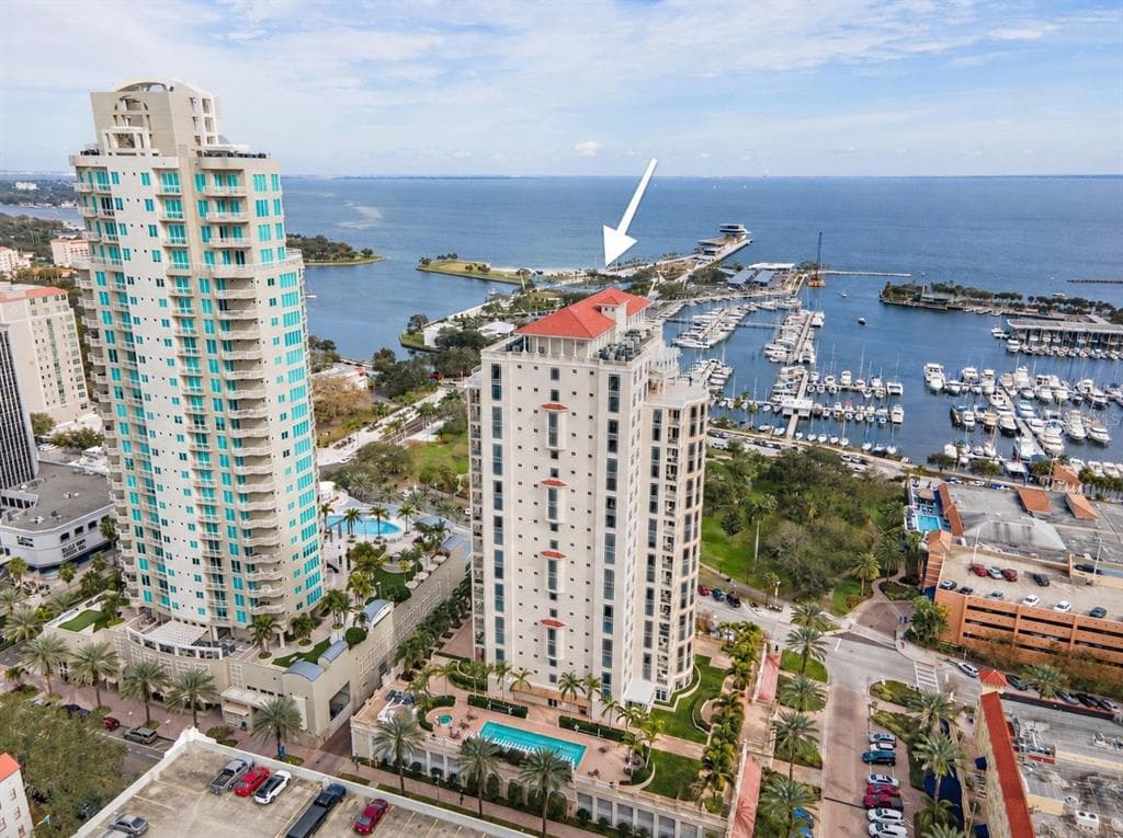 100 BEACH DRIVE NE UNIT 1900