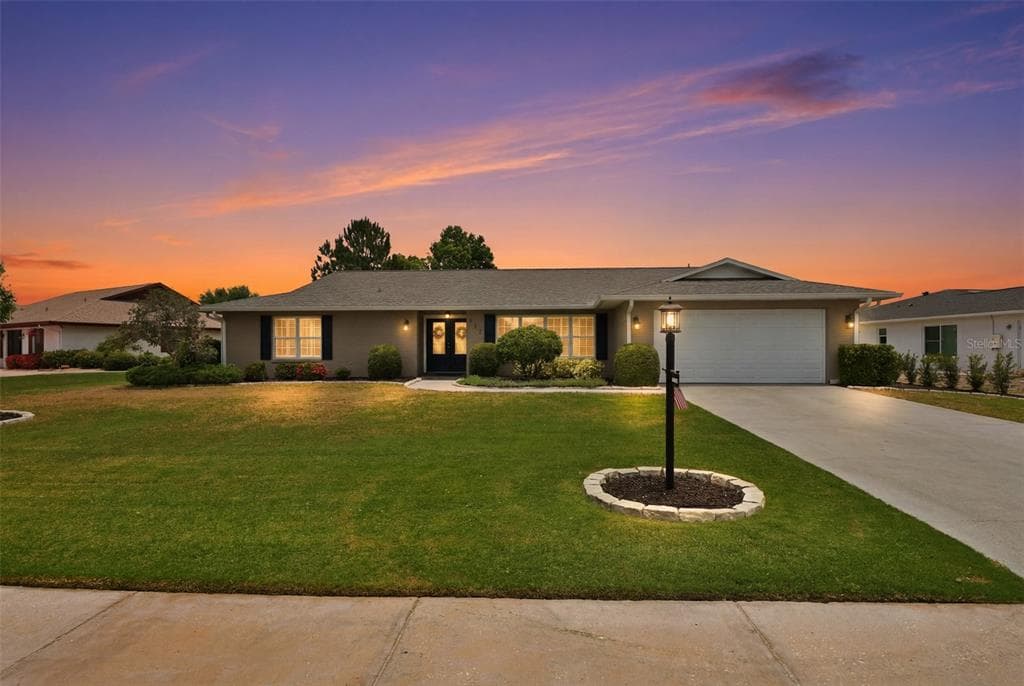 412 STONEHAM DRIVE SUN CITY CENTER, FL 33573