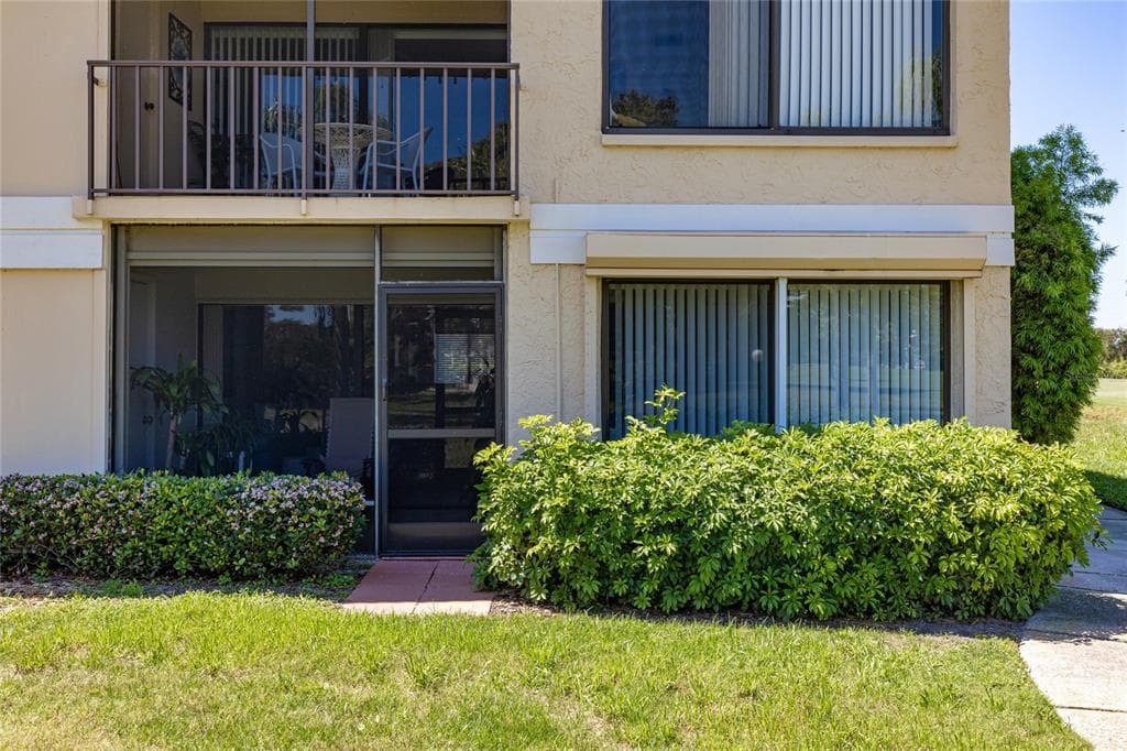 6104 PALMA DEL MAR BOULEVARD S UNIT 102A ST PETERSBURG, FL 33715