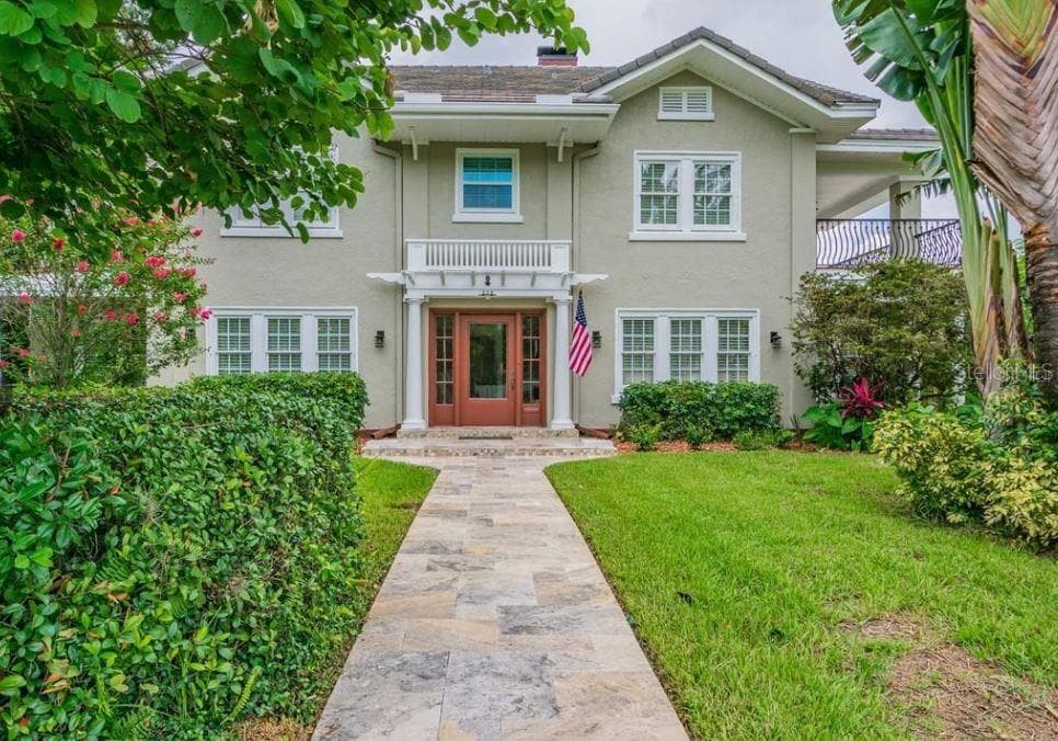 209 13TH AVENUE N ST PETERSBURG, FL 33701