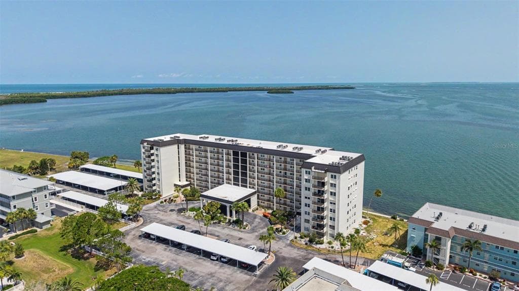 9 HAIG PLACE UNIT 704 DUNEDIN, FL 34698