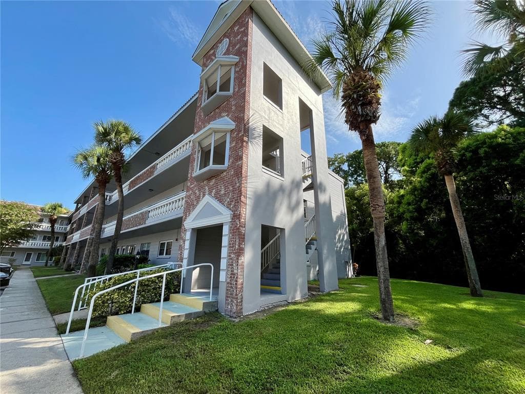 2460 PERSIAN DRIVE UNIT 24 CLEARWATER, FL 33763