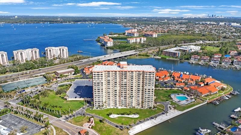 4900 S BRITTANY DRIVE S UNIT 414 ST PETERSBURG, FL 33715