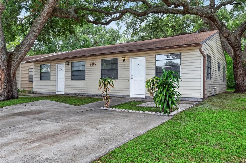 397 SW 2ND STREET LARGO, FL 33770