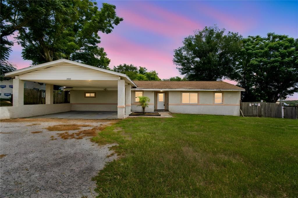 37913 WICKLOW AVENUE ZEPHYRHILLS, FL 33541