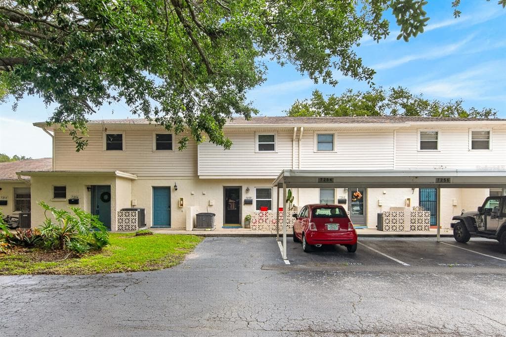 7258 MOFFATT LANE N PINELLAS PARK, FL 33781