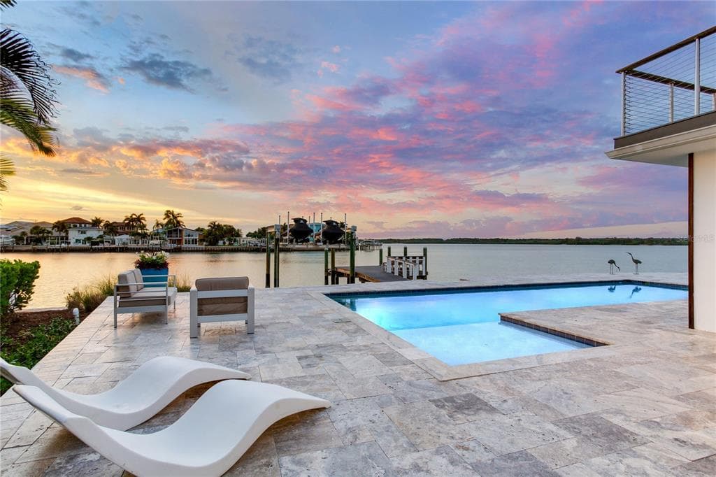 16117 4TH STREET E REDINGTON BEACH, FL 33708