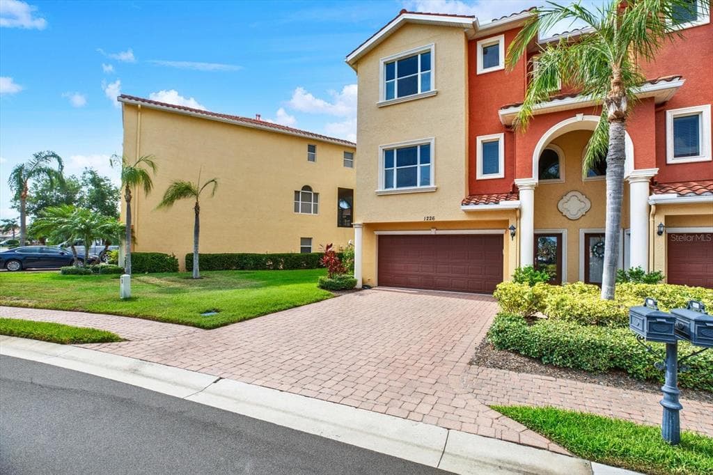 1226 3RD STREET CIRCLE E PALMETTO, FL 34221