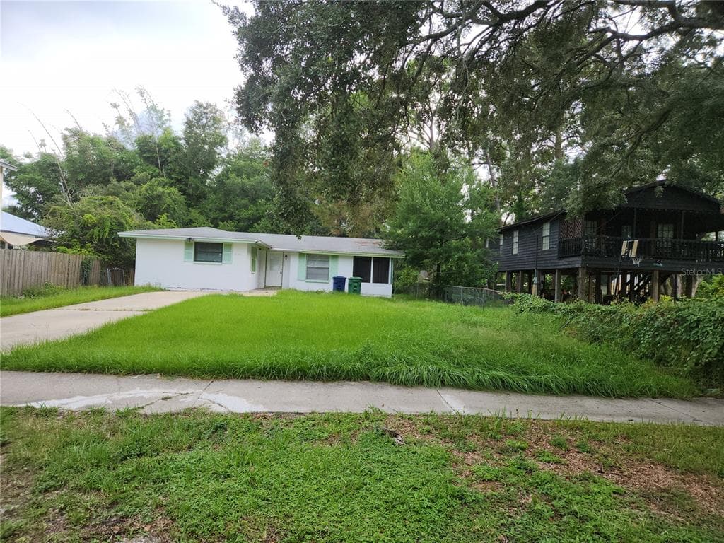 10316 N MYRTLE STREET TAMPA, FL 33617