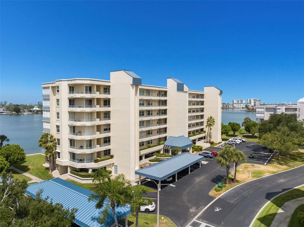 7984 SAILBOAT KEY BOULEVARD S UNIT 306 SOUTH PASADENA, FL 33707