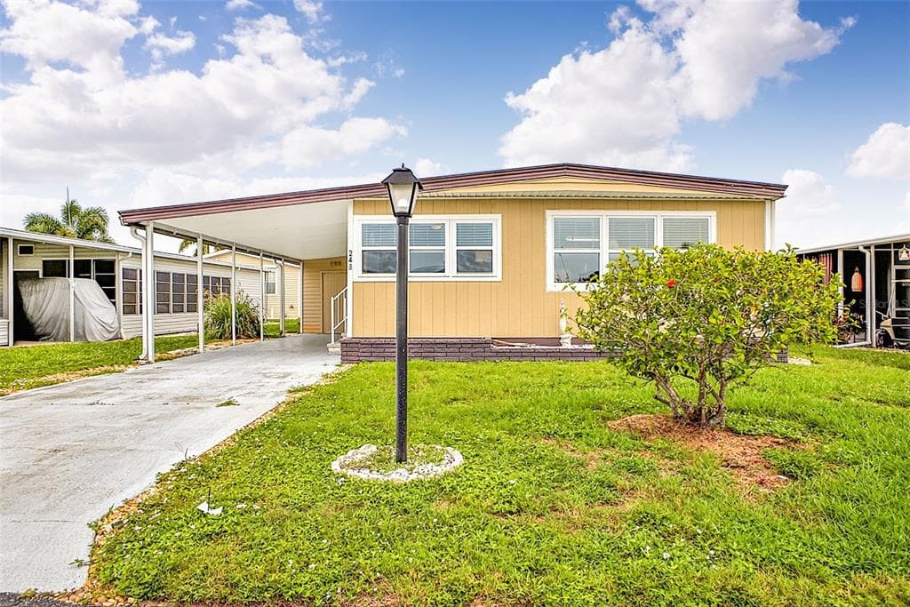 248 LA ROSAS NORTH PORT, FL 34287