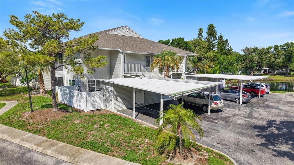 8350 SAVANNAH TRACE CIRCLE UNIT 1703 TAMPA, FL 33615