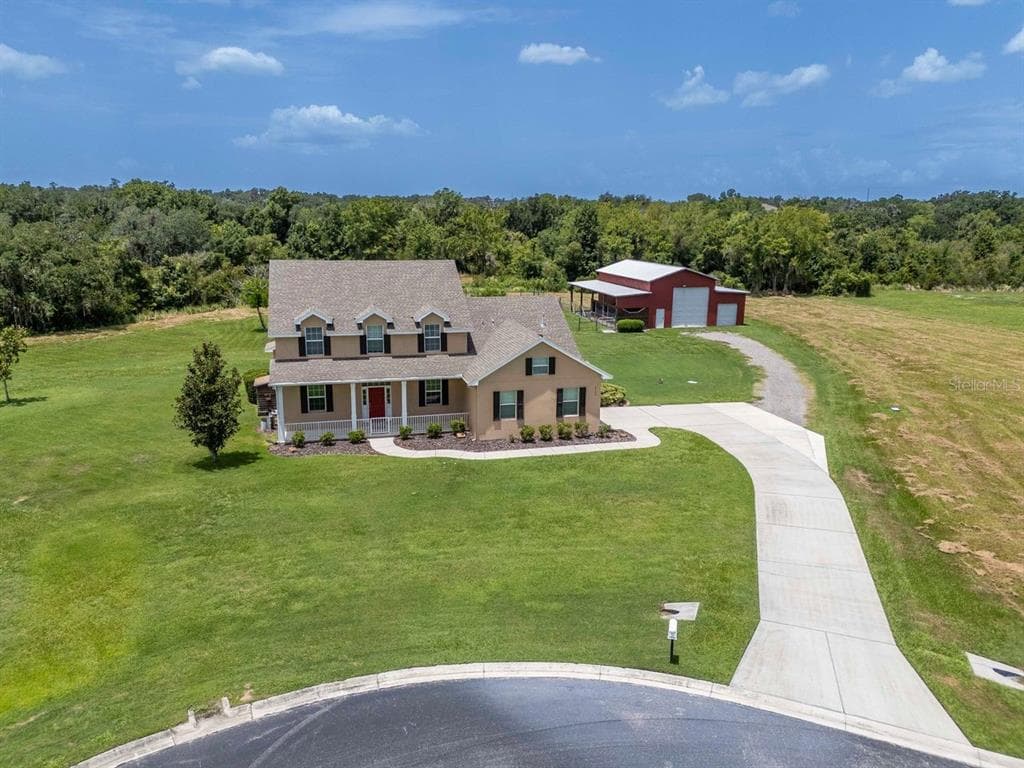 8703 ALAFIA HILLS DRIVE