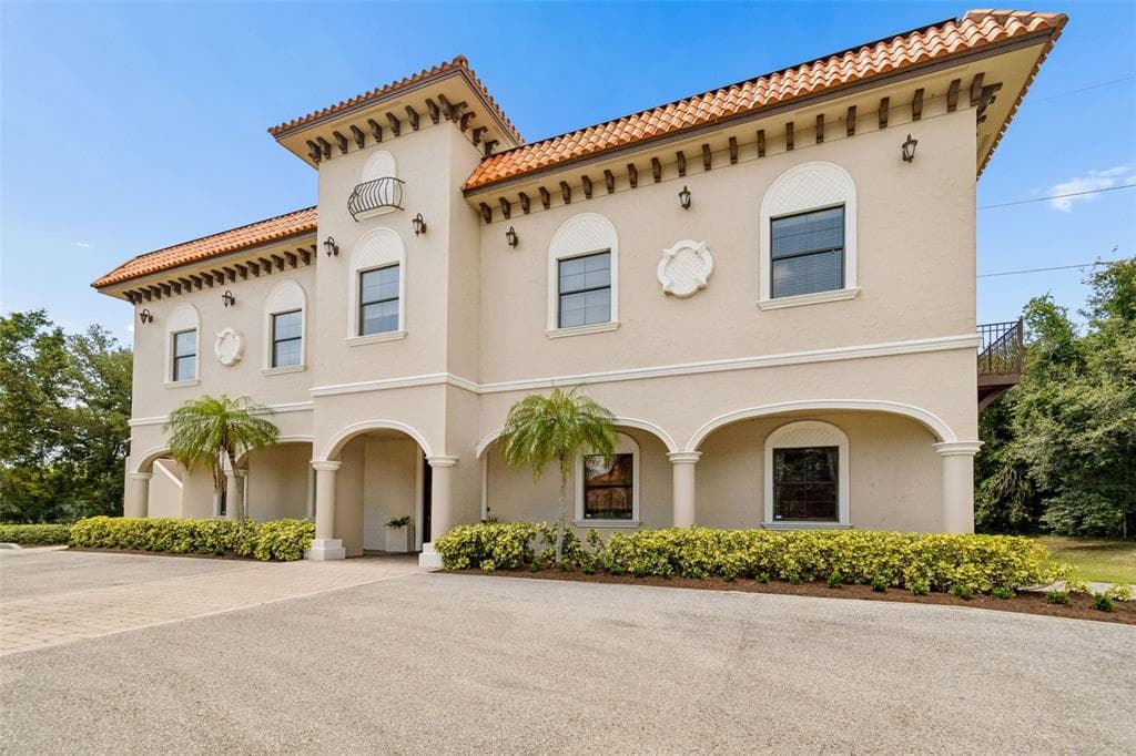 6730 W LINEBAUGH AVENUE TAMPA, FL 33625