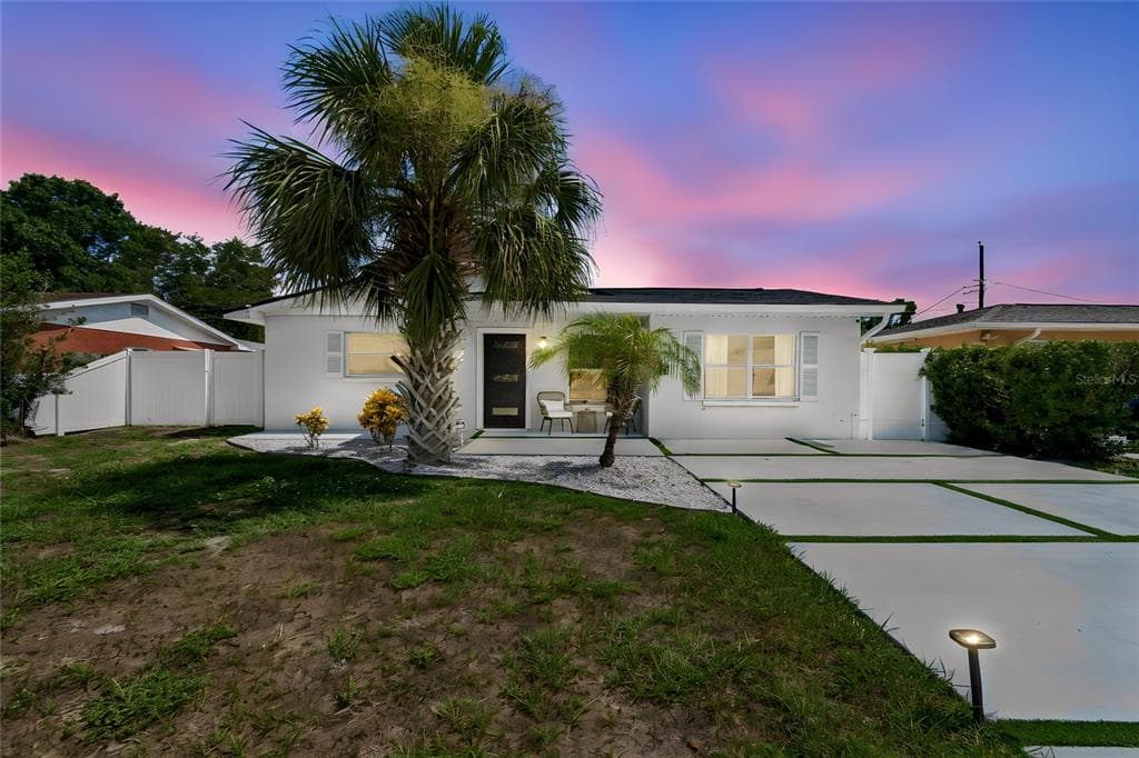 7508 W CARACAS STREET TAMPA, FL 33615