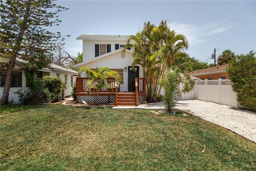 13148 3RD STREET E MADEIRA BEACH, FL 33708