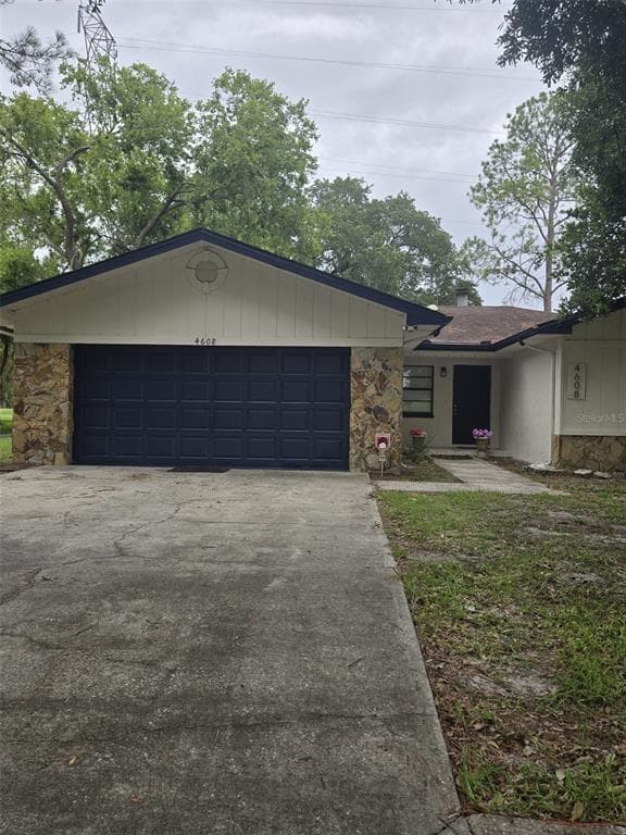 4608 NETHERWOOD DRIVE TAMPA, FL 33624