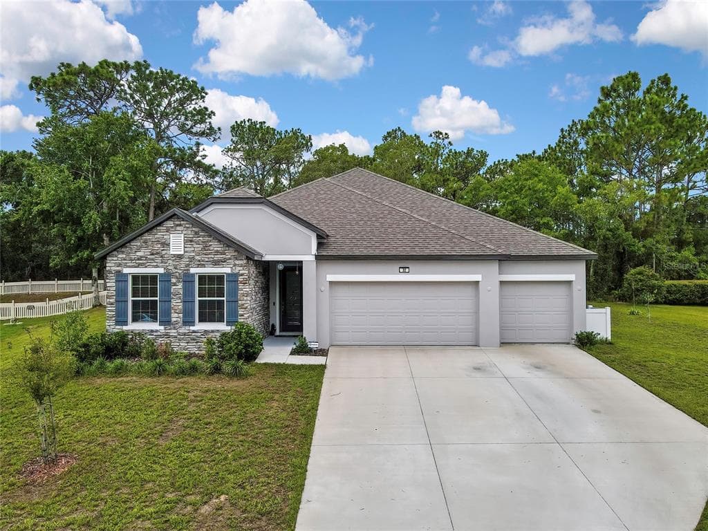 32 CARNATION COURT